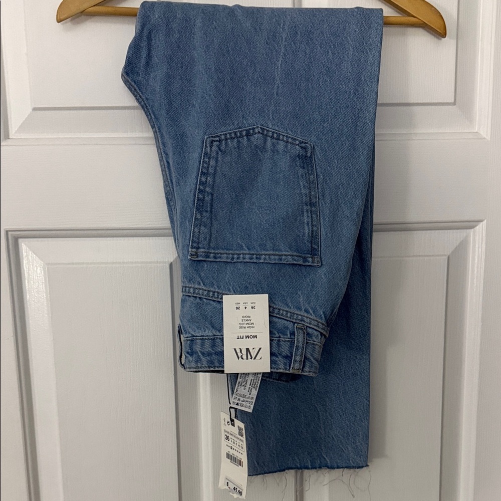 Zara Women’s Classic Denim Jeans